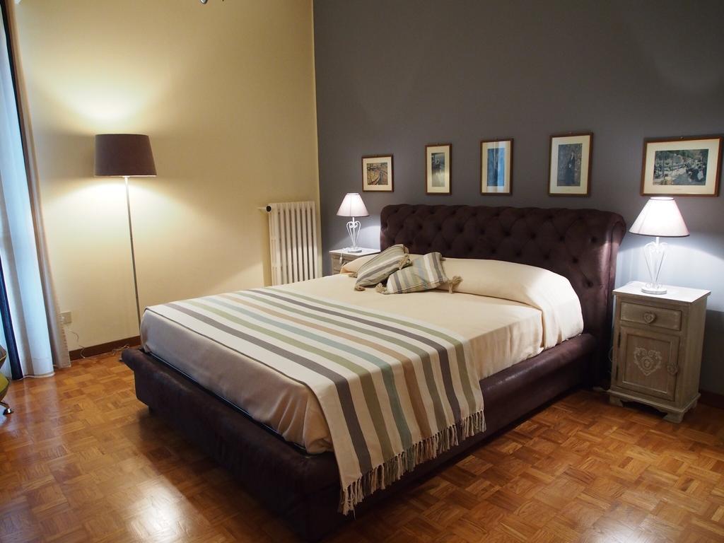 Appartement Provenzale à Desenzano del Garda Chambre photo