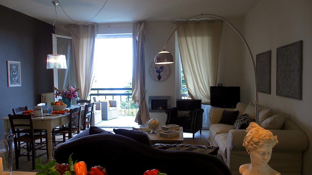 Appartement Provenzale à Desenzano del Garda Chambre photo