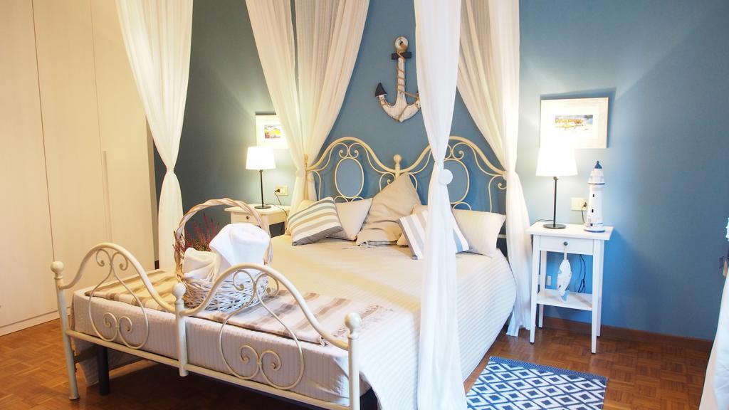 Appartement Provenzale à Desenzano del Garda Chambre photo