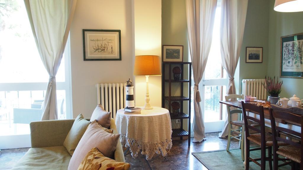 Appartement Provenzale à Desenzano del Garda Chambre photo