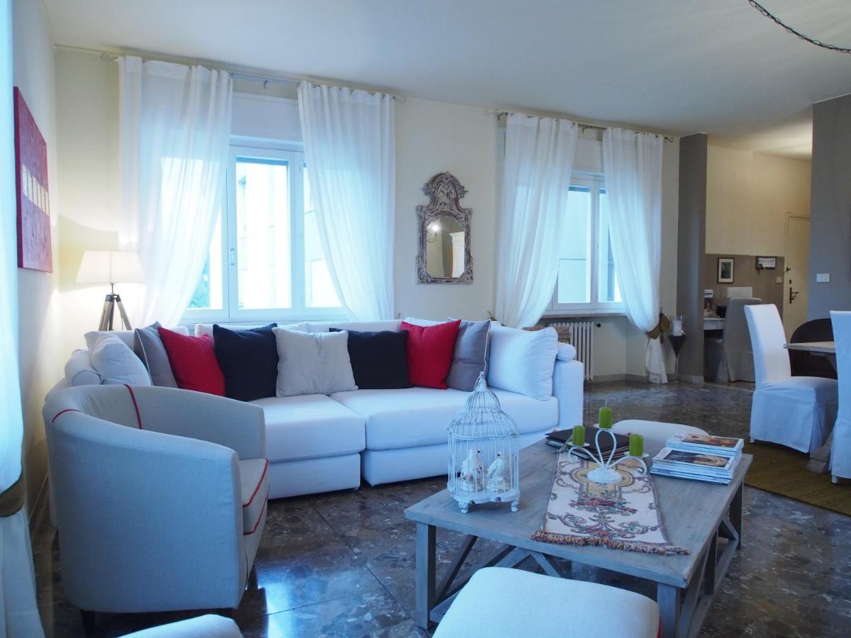 Appartement Provenzale à Desenzano del Garda Chambre photo
